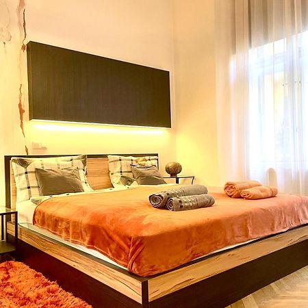 Orange Pearl Apartment 3 Rooms Next To Danube Budapest Extérieur photo
