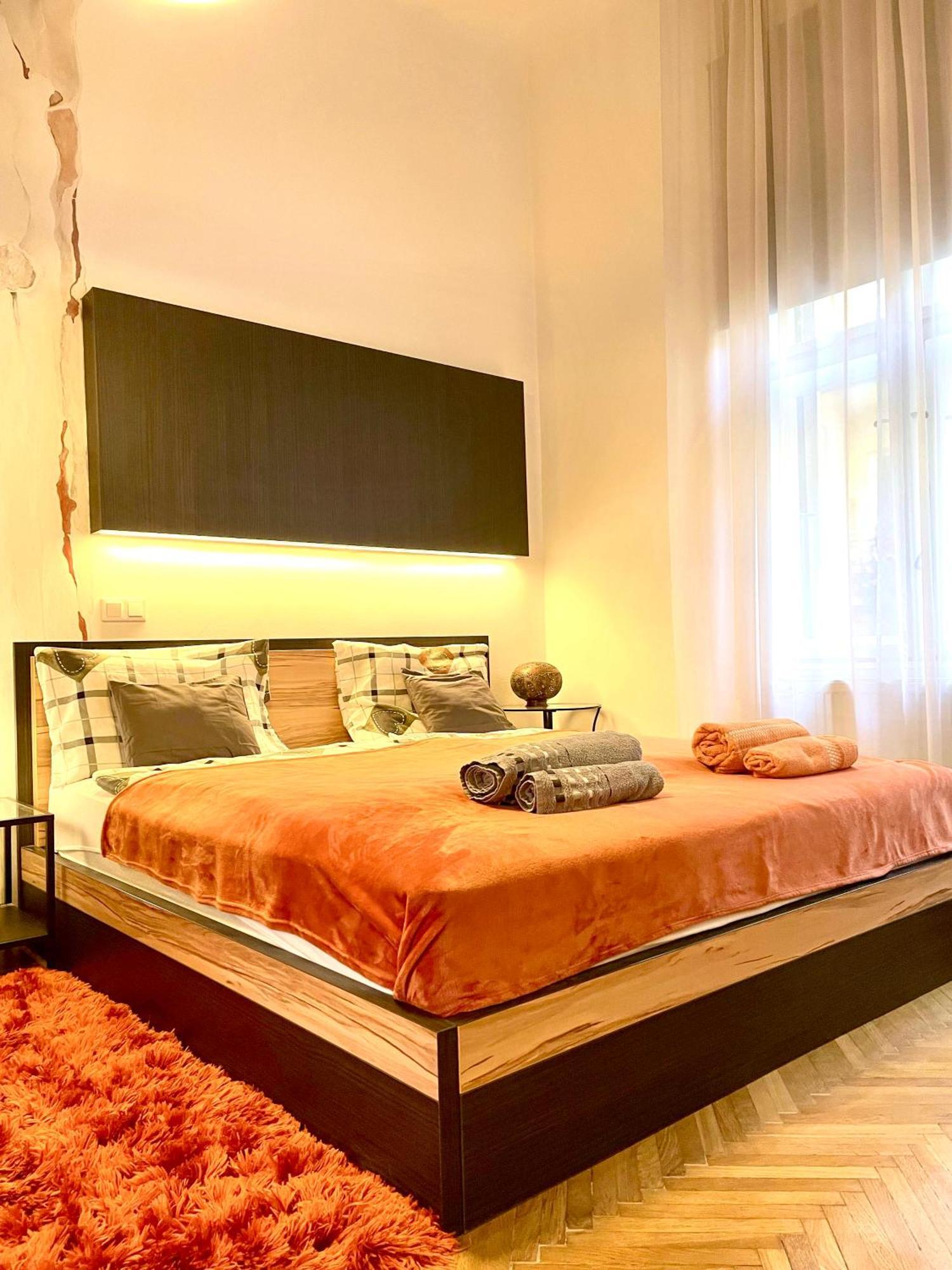 Orange Pearl Apartment 3 Rooms Next To Danube Budapest Extérieur photo
